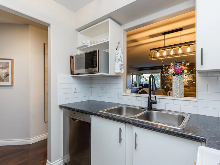 202-33675 Marshall Road, Abbotsford, BC, V2S 1L4 - 3