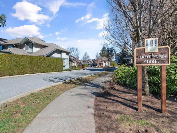 202C-45595 Tamihi Way, Chilliwack, BC, V2R 0G3 - 24