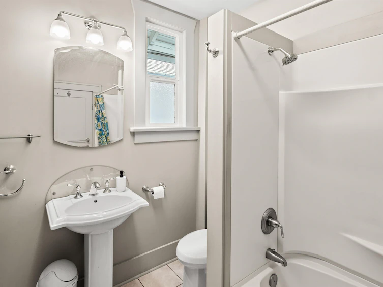 3174 W 10th Avenue, Vancouver, BC, V6K 2K9 - 7