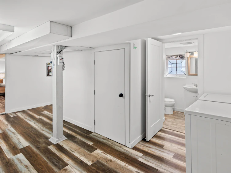3174 W 10th Avenue, Vancouver, BC, V6K 2K9 - 10