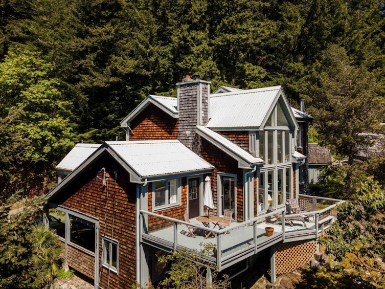 342 Creek Road, Bowen Island, BC, V0N 1G1 - 2