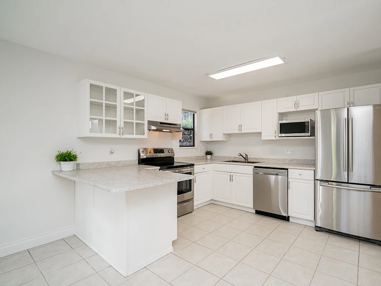 2212 Windridge Drive, North Vancouver, BC, V7H 1B5 - 8