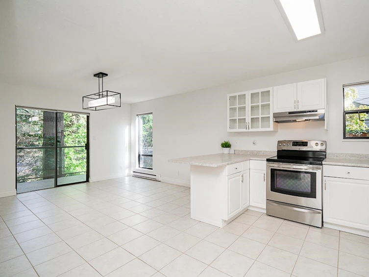 2212 Windridge Drive, North Vancouver, BC, V7H 1B5 - 11