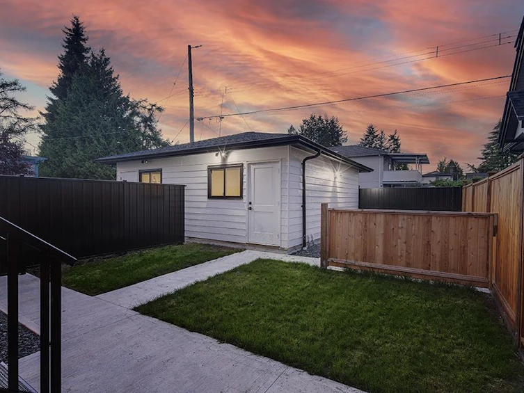 2617-East 56th Avenue, Vancouver, BC, V3W 7H6 - 5
