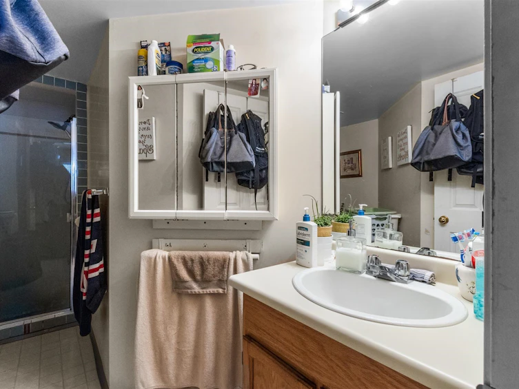 201-5335 Hastings Street, Burnaby, BC, V5B 1P9 - 8