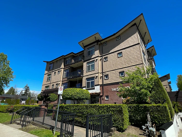 203-8168 120a Street, Surrey, BC, V3W 3P3