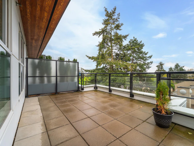 PH2-7988 Yukon Street, Vancouver, BC, V5X 2Y7 - 7