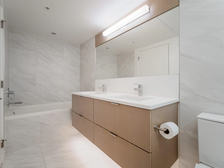 PH2-7988 Yukon Street, Vancouver, BC, V5X 2Y7 - 23