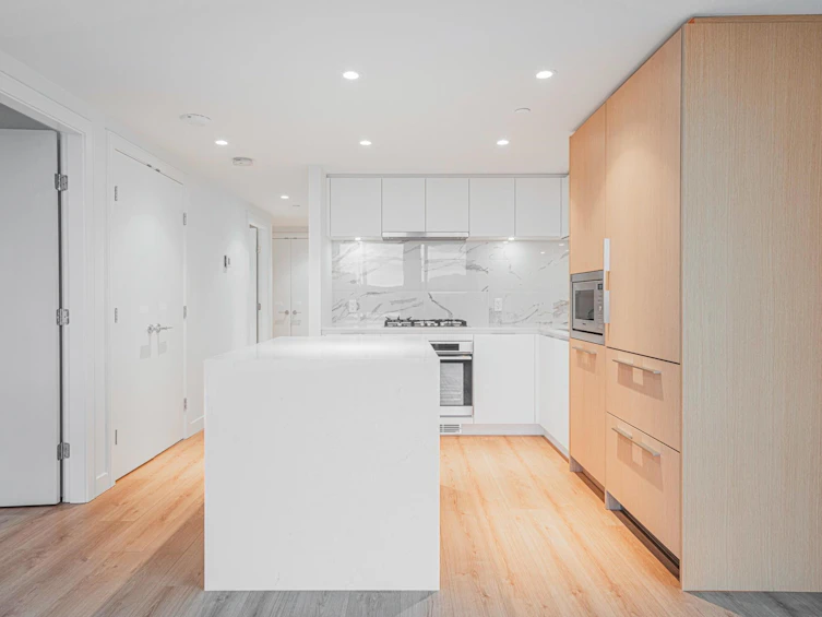 1403-1500 Fern Street, North Vancouver, BC, V7J 0E6 - 10