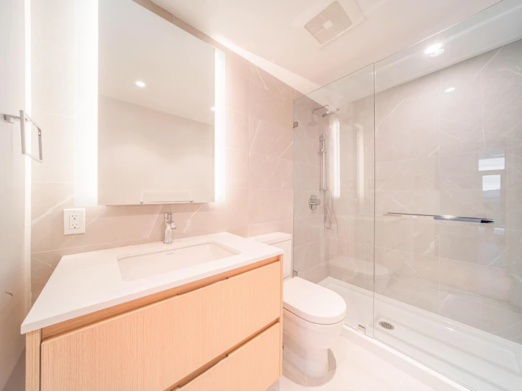 1403-1500 Fern Street, North Vancouver, BC, V7J 0E6 - 12