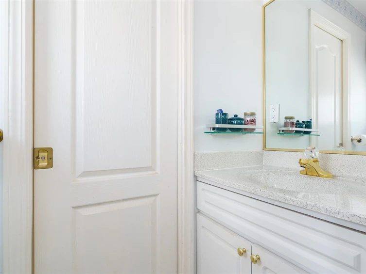 1033 East 39th Avenue, Vancouver, BC, V5W 1K9 - 27
