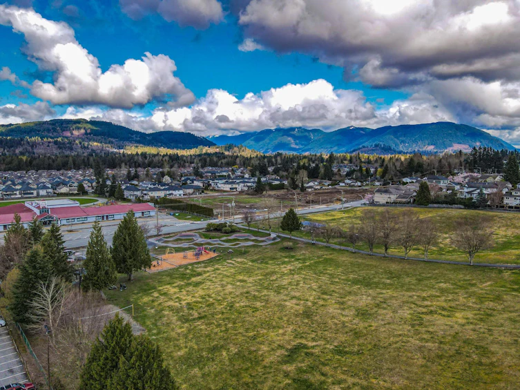 8220 Cedar Street, Mission, BC, V2V 3N6 - 6
