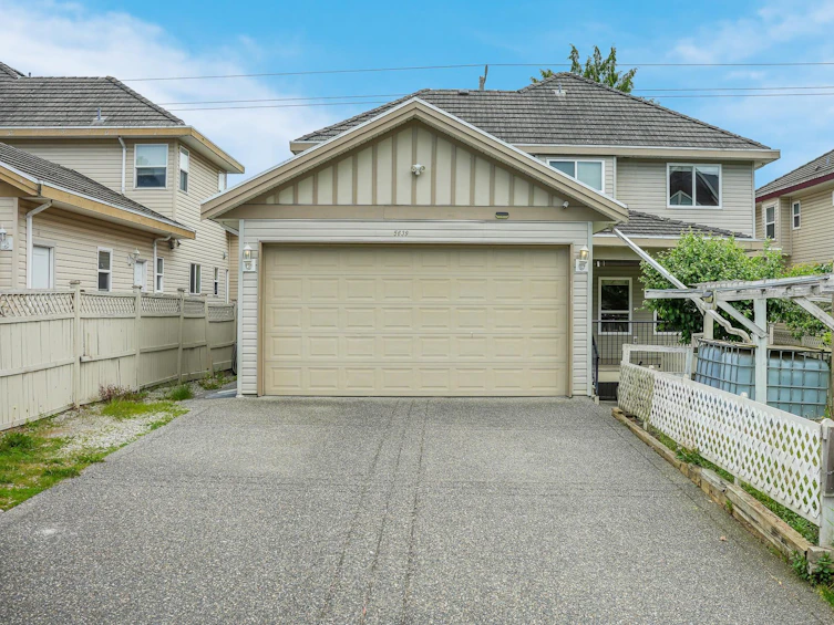 5639 148 Street, Surrey, BC, V3S 3B7 - 2