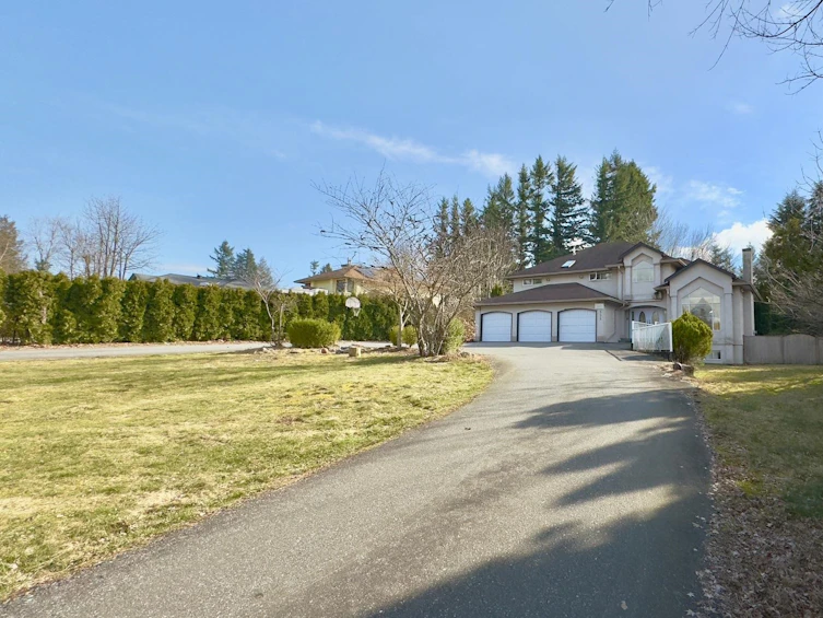 8535 Bannister Drive, Mission, BC, V2V 6Y3 - 2