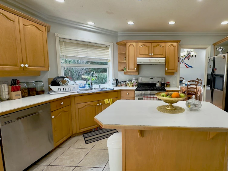 8535 Bannister Drive, Mission, BC, V2V 6Y3 - 8