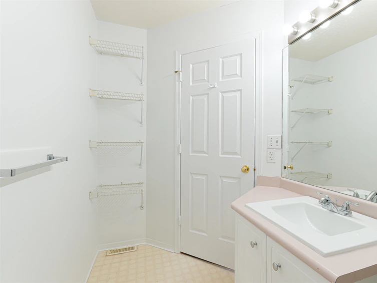 12-8257 121a, Surrey, BC, V3W 3R4 - 15