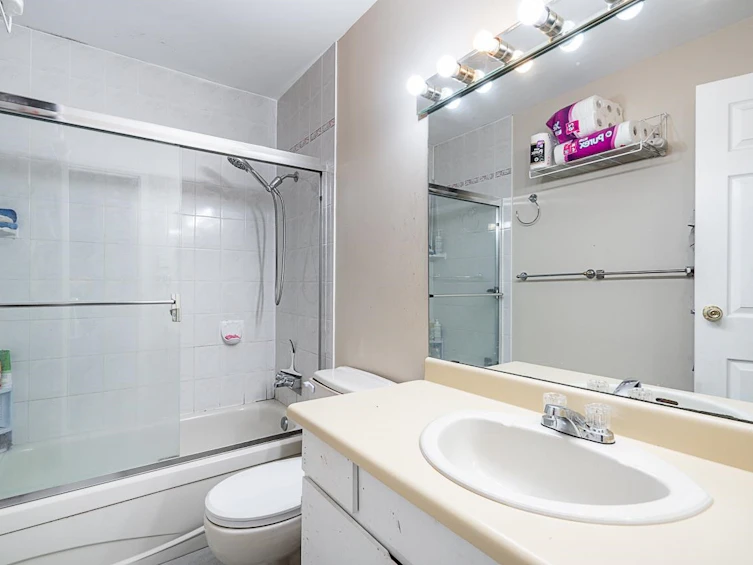 8-9955 140 Street, Surrey, BC, V3T 4M4 - 22