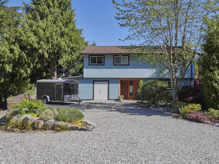 1454 Davidson Road, Gibsons, BC, V0N 1V6