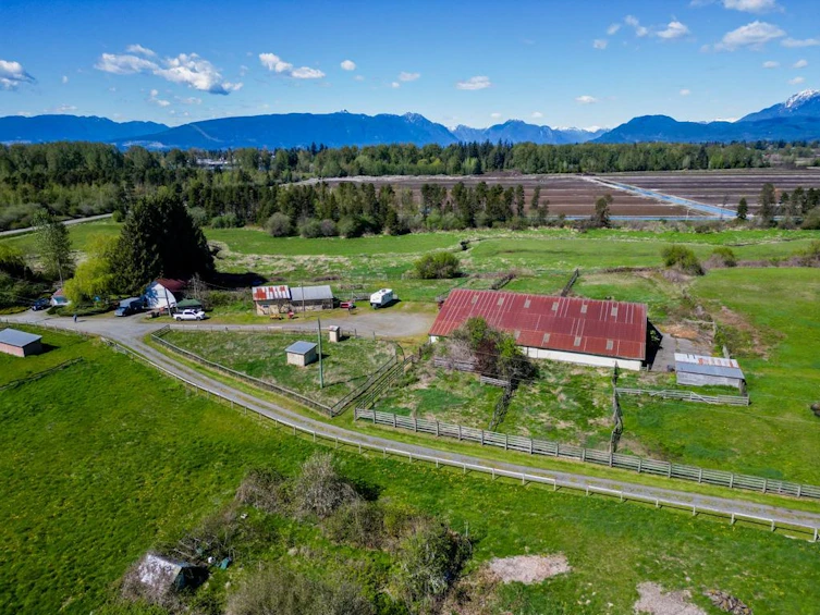 10392 208 Street, Langley, BC, V1M 3J7 - 5