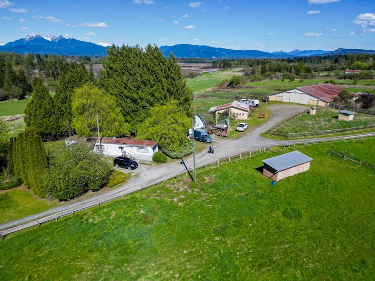 10392 208 Street, Langley, BC, V1M 3J7 - 6