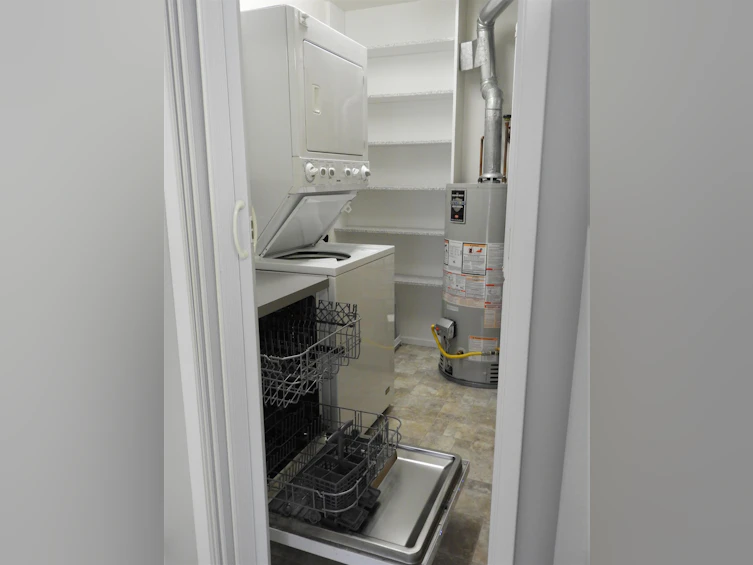 14062 103 Avenue, Surrey, BC, V3T 1S2 - 13