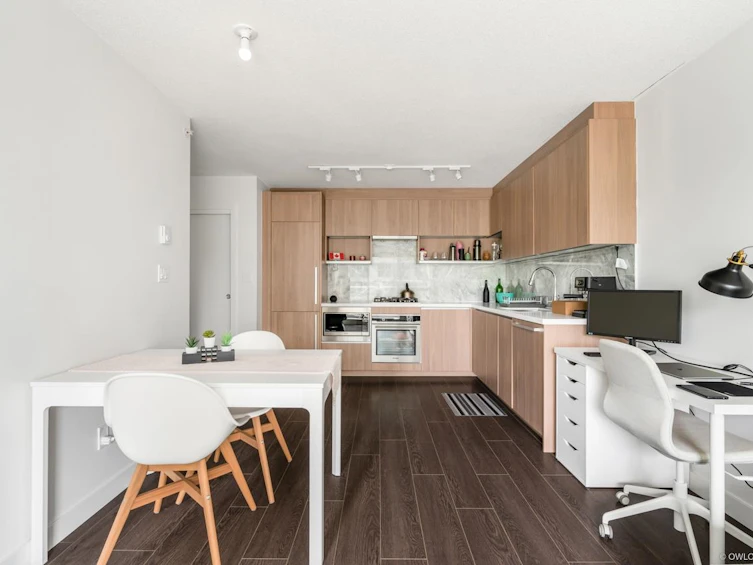 801-13750 100 Avenue, Surrey, BC, V3T 0L3 - 18