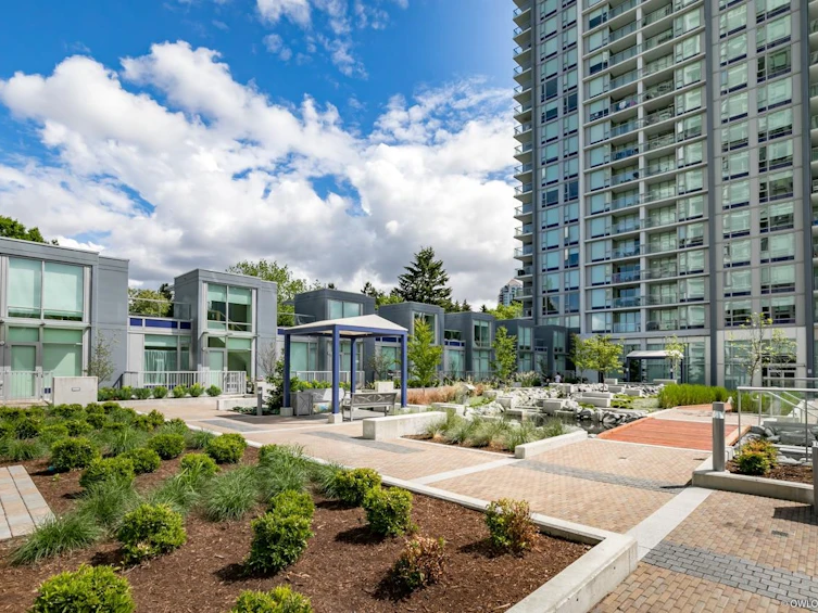 801-13750 100 Avenue, Surrey, BC, V3T 0L3 - 2