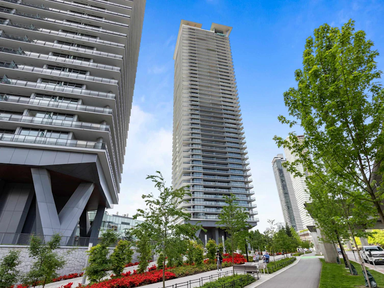 4305-4720 Lougheed Highway, Burnaby, BC, V5C 0M8