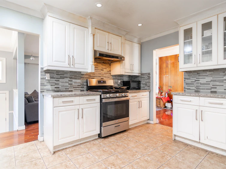 9525 125a Street, Surrey, BC, V3V 4Z3 - 19