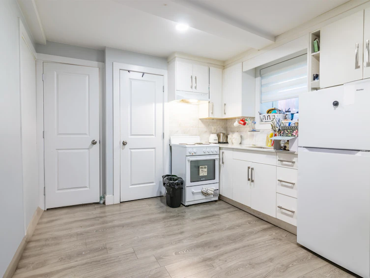 9525 125a Street, Surrey, BC, V3V 4Z3 - 25