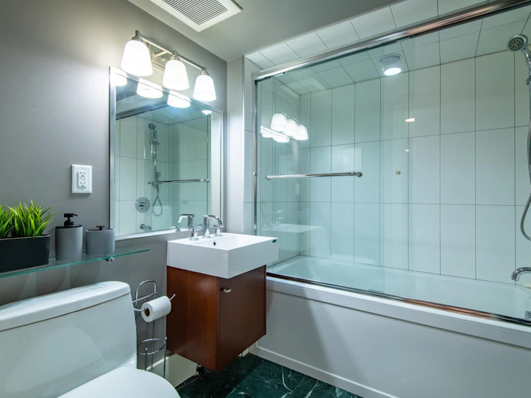 6187 Macdonald Street, Vancouver, BC, V6N 1E7 - 38