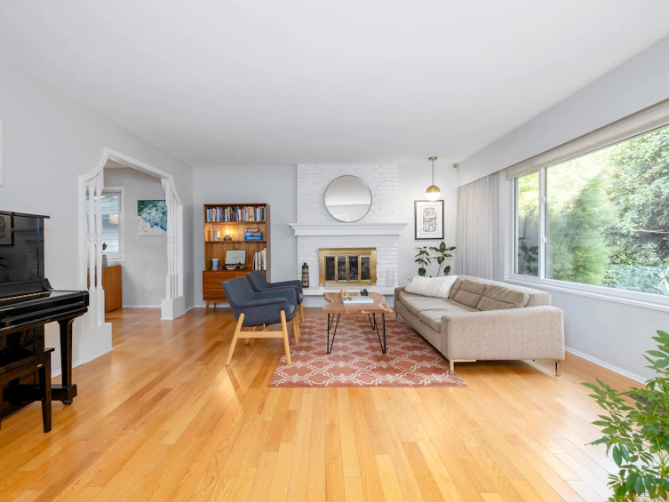 5405 Ranger Avenue, North Vancouver, BC, V7R 3M7 - 3