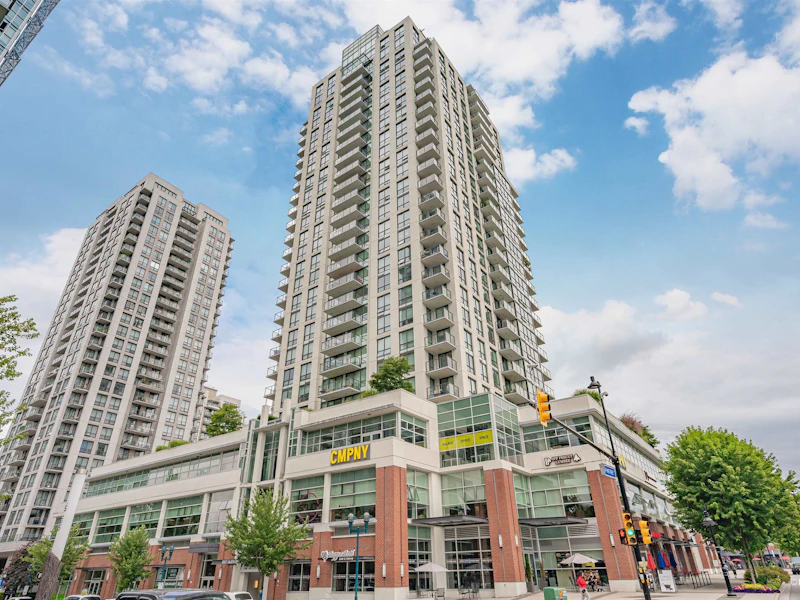 2103 - 3007 Glen Drive, Coquitlam BC V3B 0L8