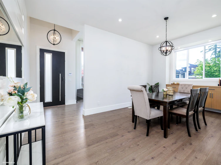 15609 77b Avenue, Surrey, BC, V3S 3P9 - 3