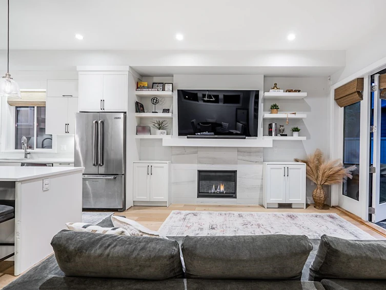 2148 165a Street, Surrey, BC, V3Z 0V7 - 4