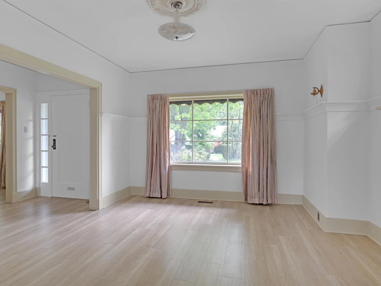 5030 Blenheim Street, Vancouver, BC, V6N 1N5 - 2
