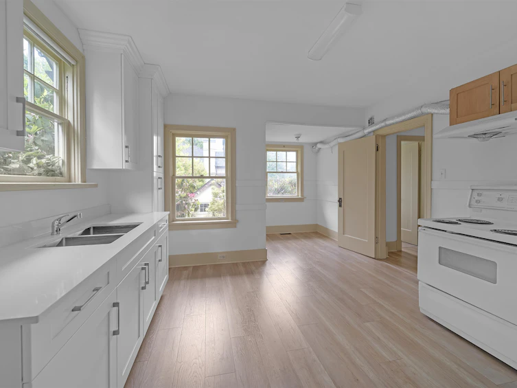5030 Blenheim Street, Vancouver, BC, V6N 1N5 - 3