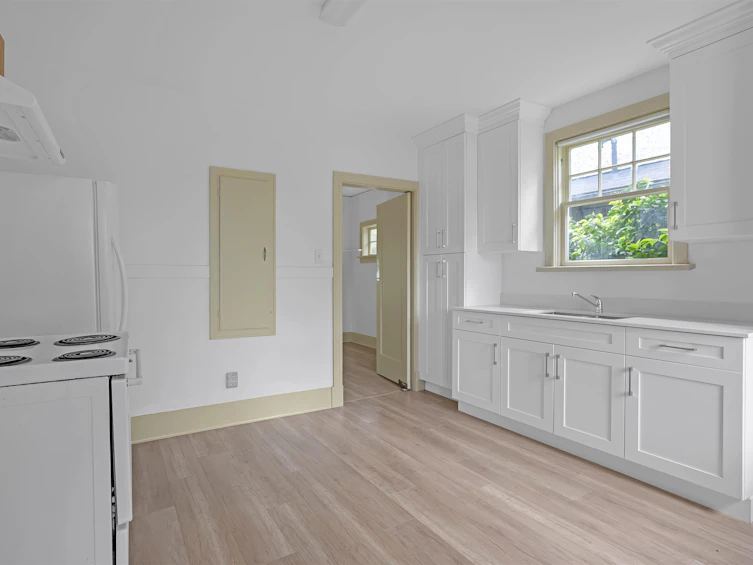 5030 Blenheim Street, Vancouver, BC, V6N 1N5 - 4