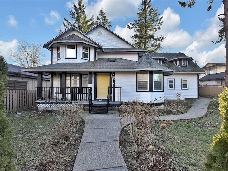 15914 96 Avenue, Surrey, BC, V4N 2L6