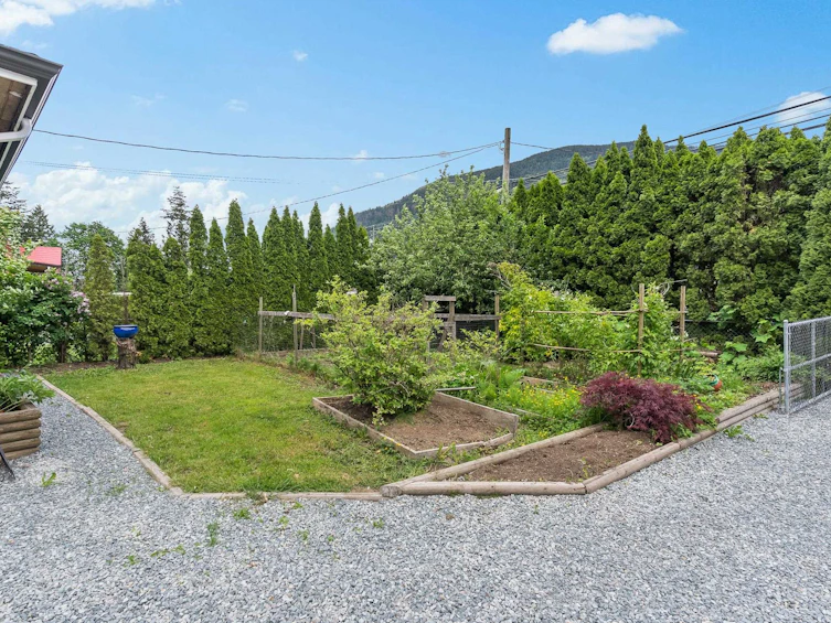 858 Hot Springs Road, Harrison Hot Springs, BC, V0M 1K0 - 22