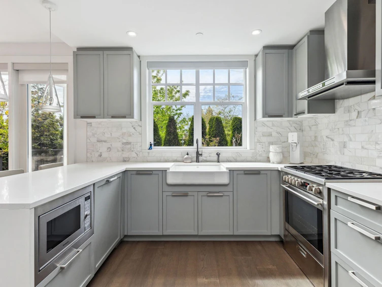 7289 Cypress Street, Vancouver, BC, V6J 3P9 - 8