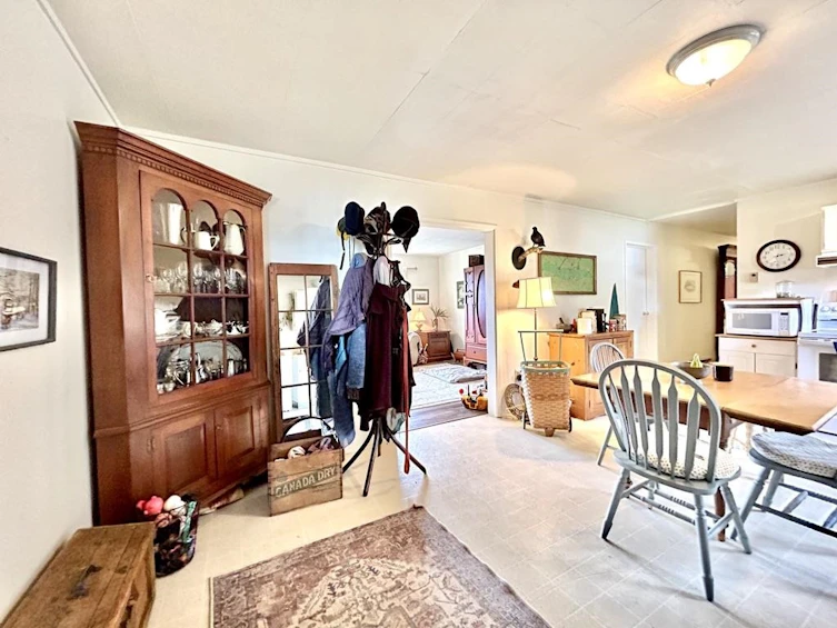 740 Maplewood Lane, Gibsons, BC, V0N 1V8 - 18