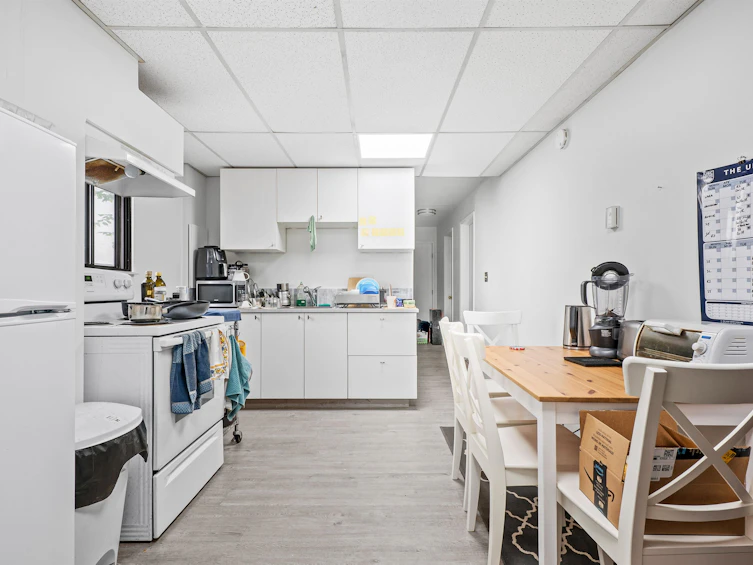 4565 W 9th Avenue, Vancouver, BC, V6R 2E2 - 7