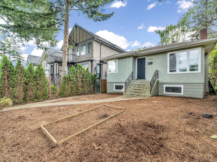 3534 W 17th Avenue, Vancouver, BC, V6S 1A1