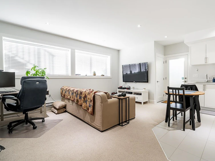 16752 17a Avenue, Surrey, BC, V3Z 0T3 - 29