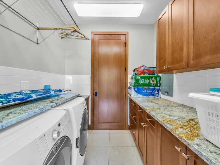 1125 Groveland Court, West Vancouver, BC, V7S 1Z7 - 36
