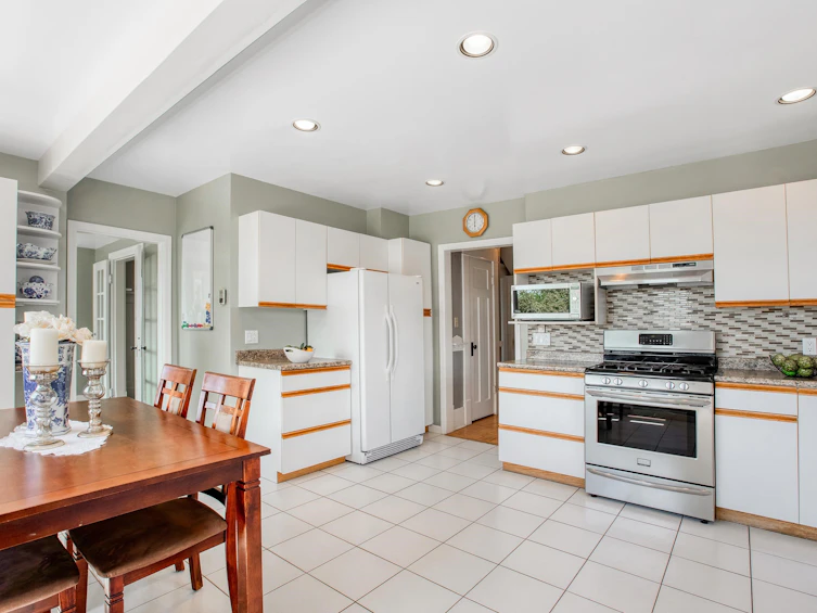 503 E 6th Street, North Vancouver, BC, V7L 1R2 - 8