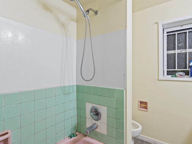 5365 Earles Street, Vancouver, BC, V5R 3S2 - 11