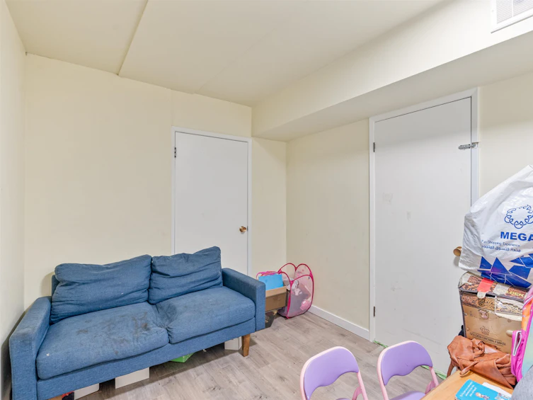 5365 Earles Street, Vancouver, BC, V5R 3S2 - 12