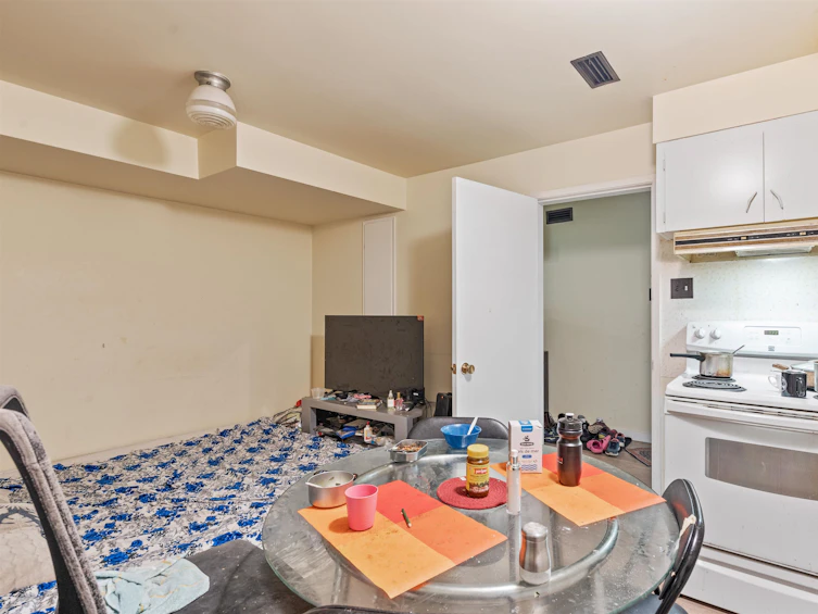 5365 Earles Street, Vancouver, BC, V5R 3S2 - 18